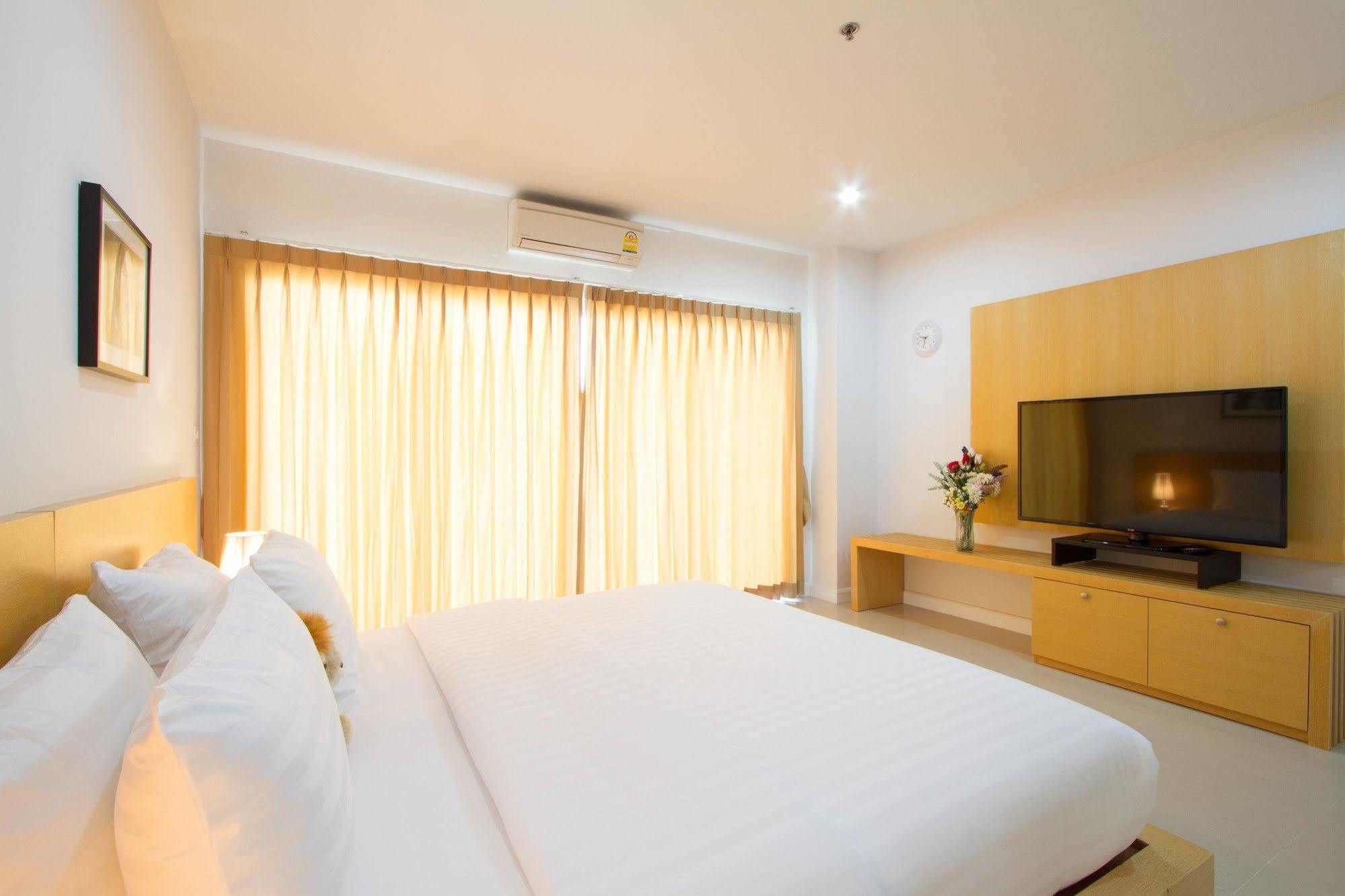 Ariva Royal Hill Pattaya Apartment Exterior photo